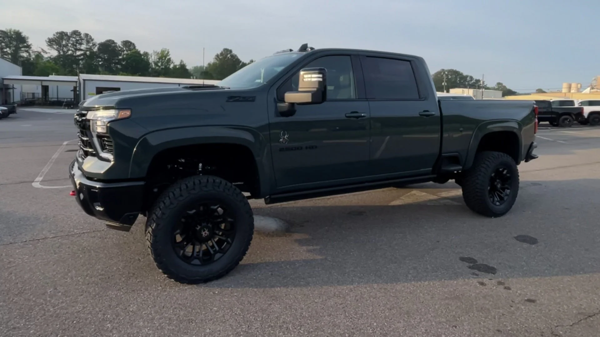 Thumbnail 3